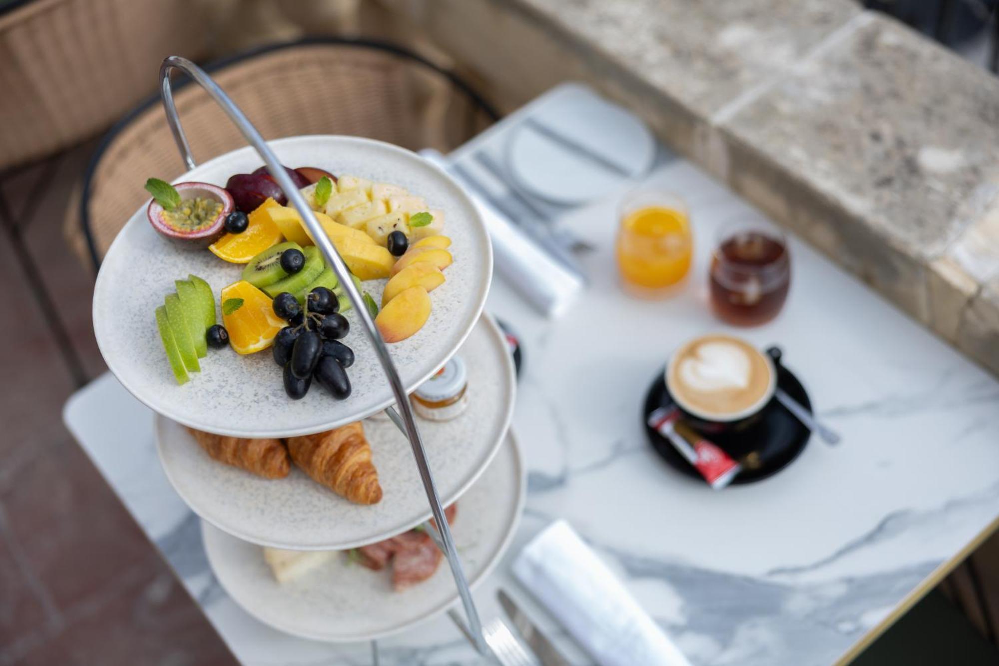 Doms Boutique Living Hotel Mellieha Bagian luar foto