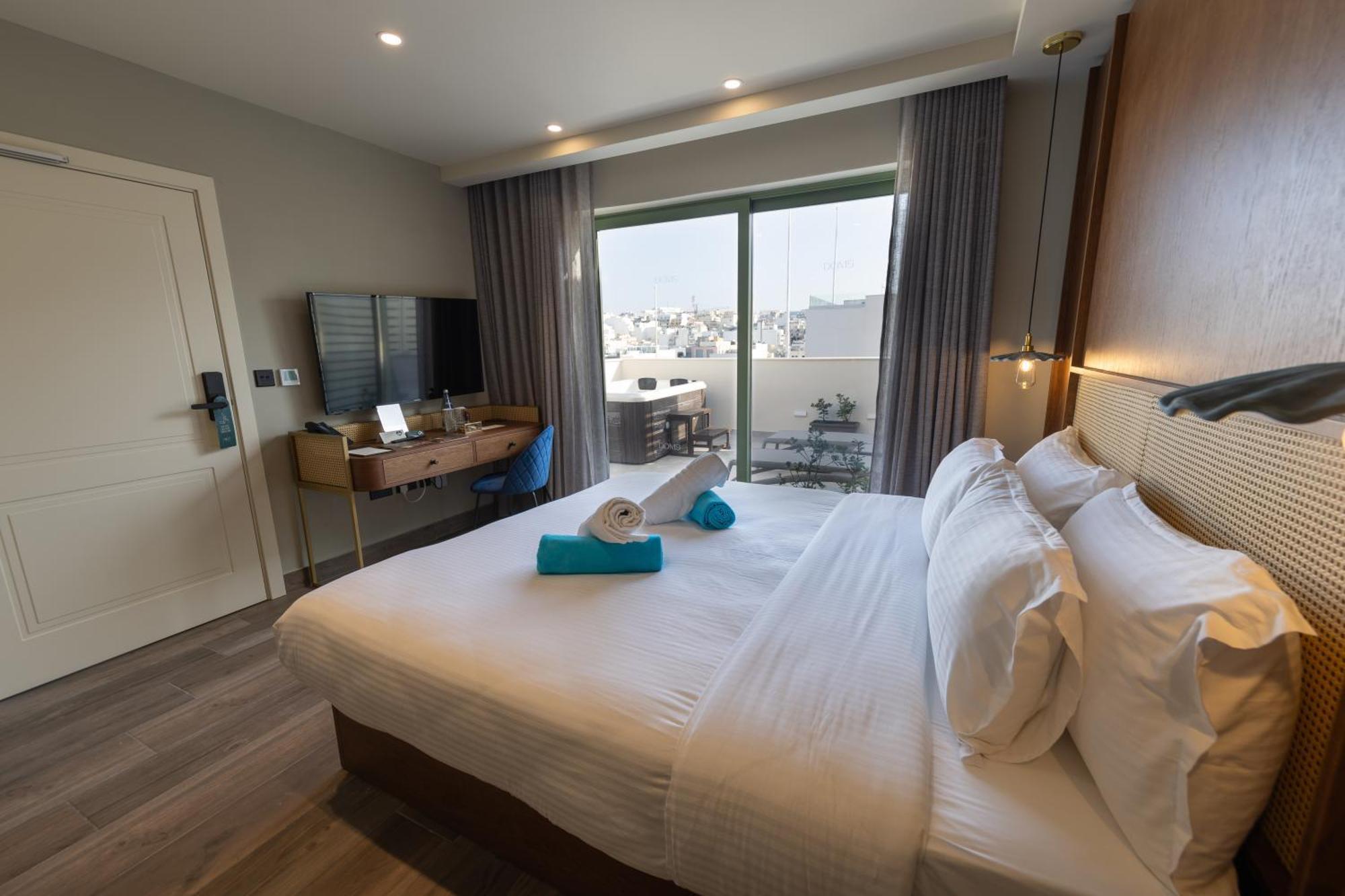 Doms Boutique Living Hotel Mellieha Bagian luar foto