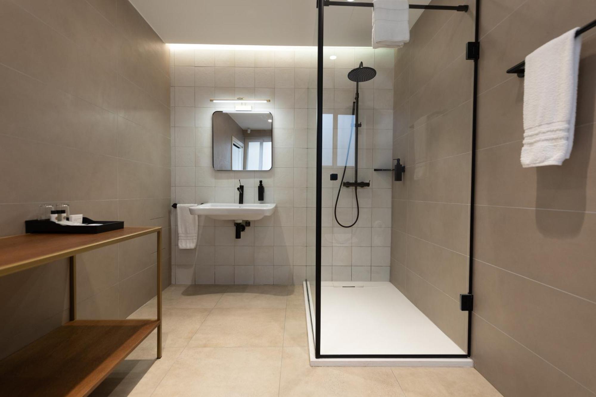 Doms Boutique Living Hotel Mellieha Bagian luar foto
