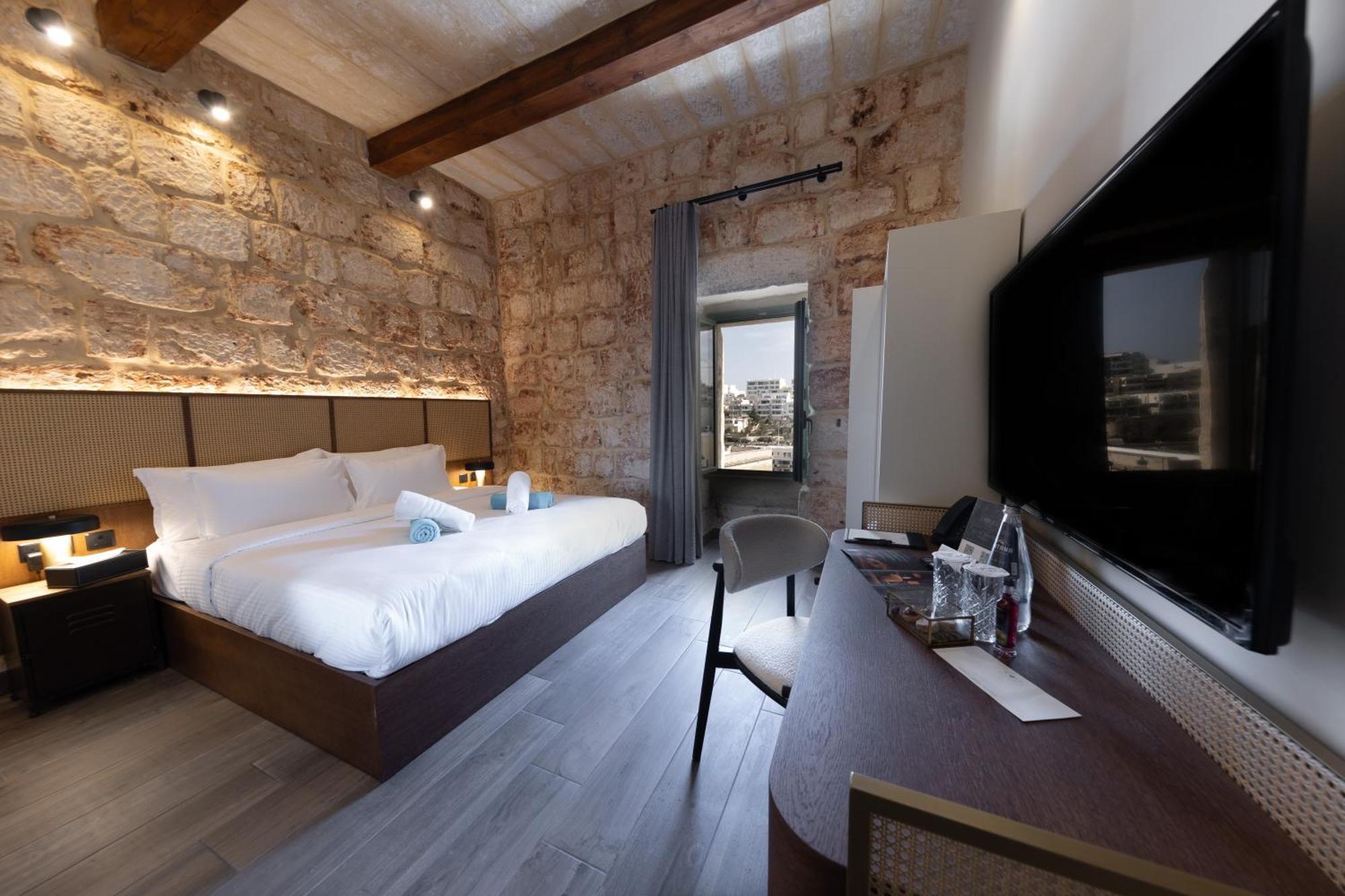 Doms Boutique Living Hotel Mellieha Bagian luar foto